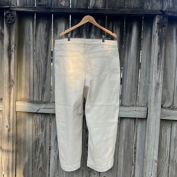 Jeans - Picture 3 of 6